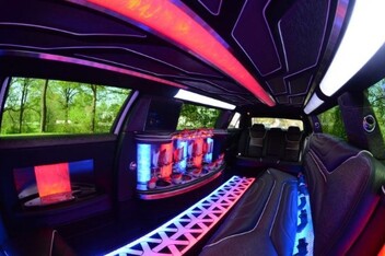 Lees Summit Limousine Inside
