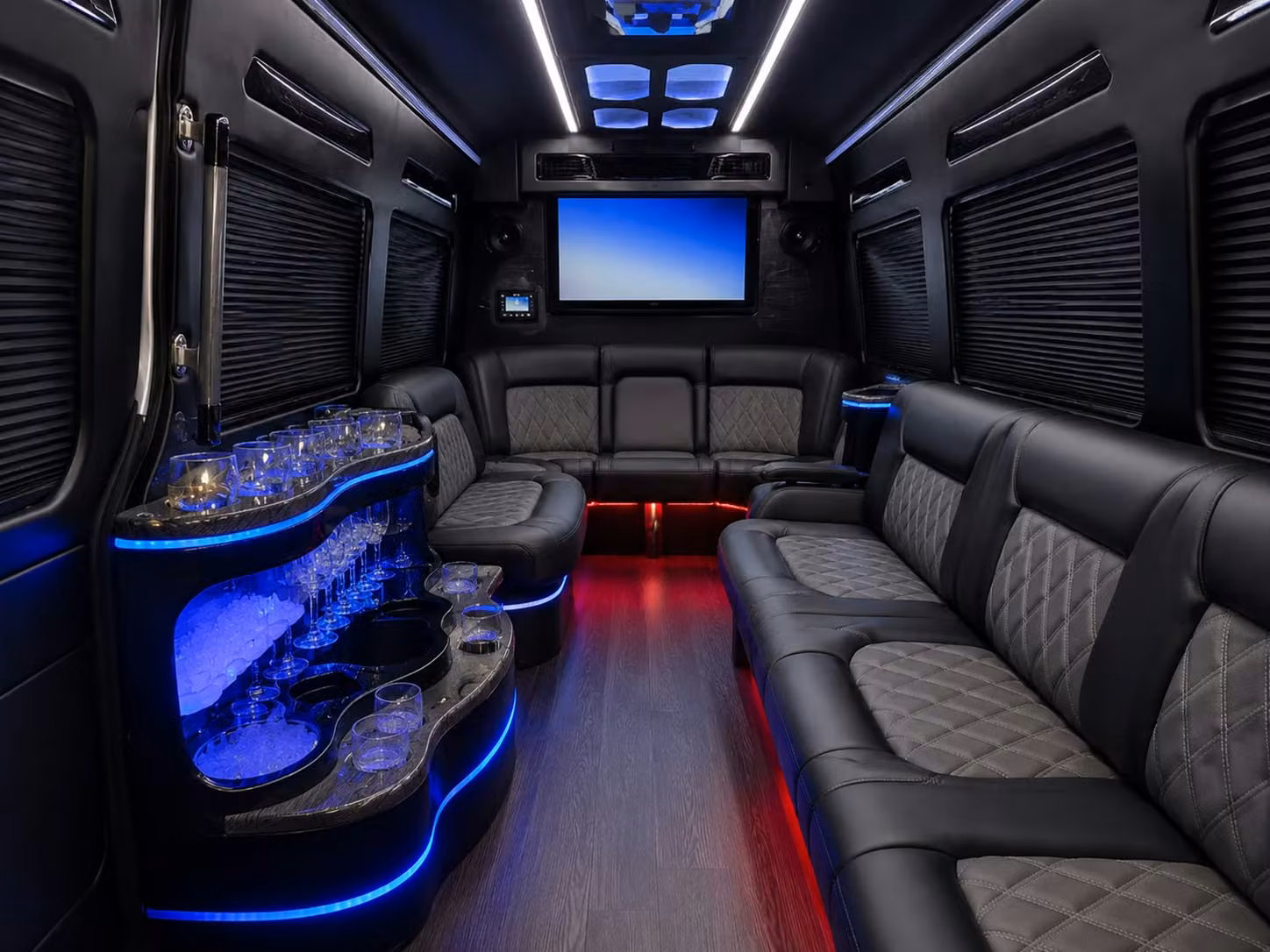 charterbusleessummit com makes finding lee s summit prom transportation fast and completely stress free